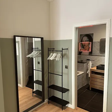 Luxury In Center Of Mitte Apartment