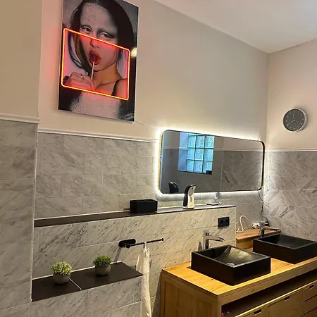 Luxury In Center Of Mitte